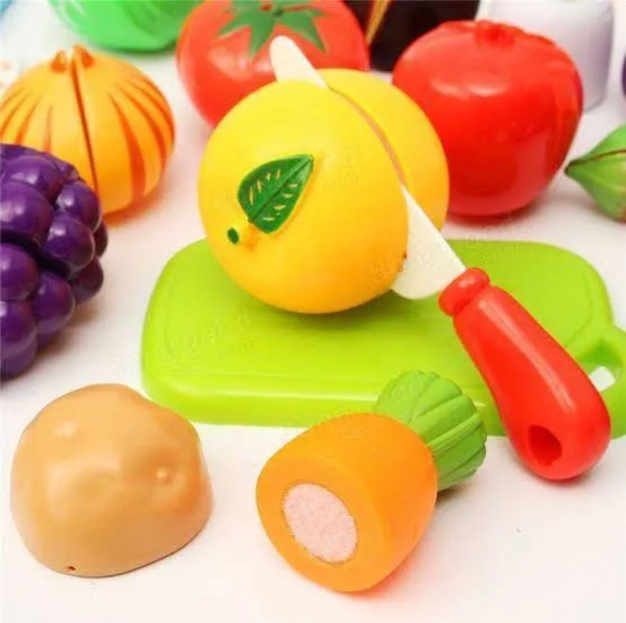 10 Pcs Fruit and Vegetable Food Cutting Toy for kids Colourful & hard Plastic !